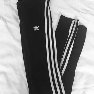 Women’s Adidas leggings